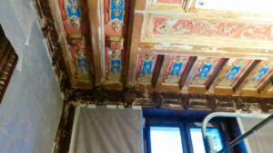 Salon de courtoisie - Vue plafond restauration en cours